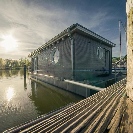 Lieblingsplatz Parey - Schwimmendes Seehotel Exterior foto